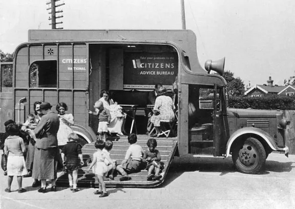 Mobile CAB horse box during the war